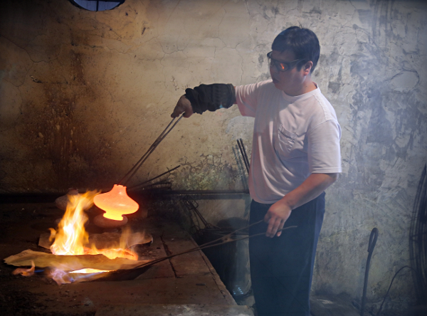 Beijing - Hot oven kiln -- ceramics factory