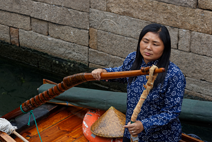 Shanghai Water Towns - Gondola Oarswoman