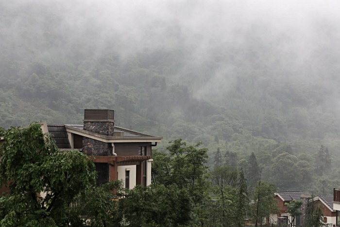 Mt Emei And Leshan - Mt Emei Village