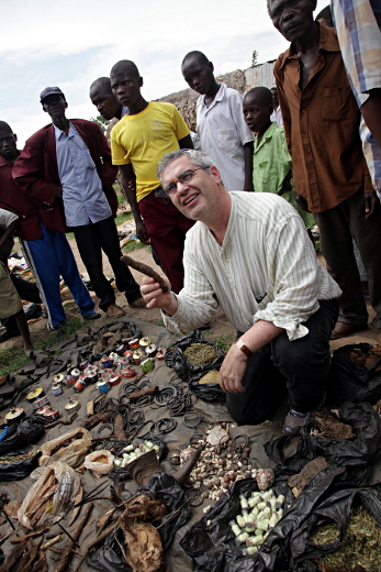 Market Day, Uganda - What's This Do?