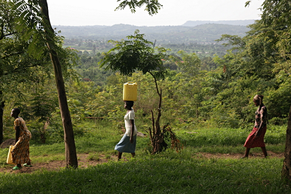 Visiting the Abayudaya in Nabugoye, Uganda - Water Carriers