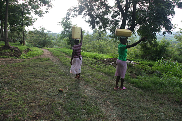 Visiting the Abayudaya in Nabugoye, Uganda - Water Carriers