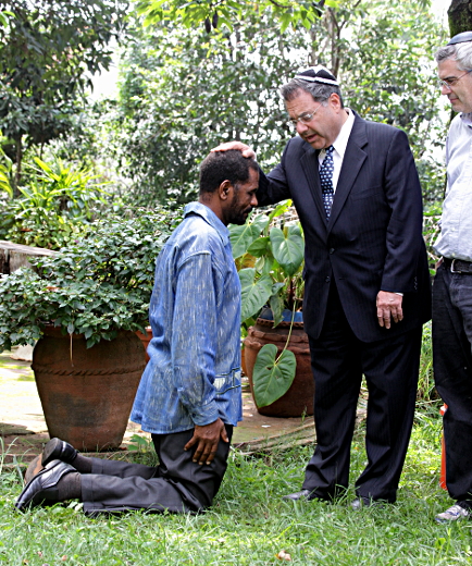 Visiting Nairobi, Kenya - Rabbi Riskin Blessing Local