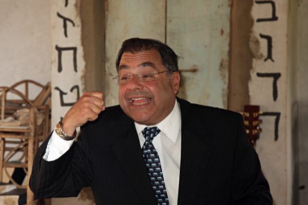 Visiting the Abayudaya Tribe in Putti, Uganda - Rabbi Riskin Speaking in the Synagogue