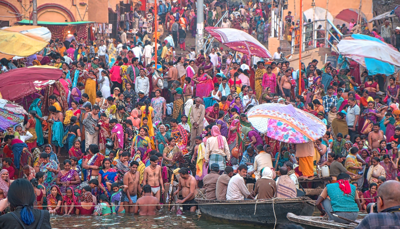 Ehibition in Yerushalayim - Morning Immersion in the Ganga, Varanasi