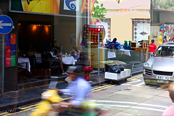 Hong Kong - Street Scene in Soho [South Of HOllywood]