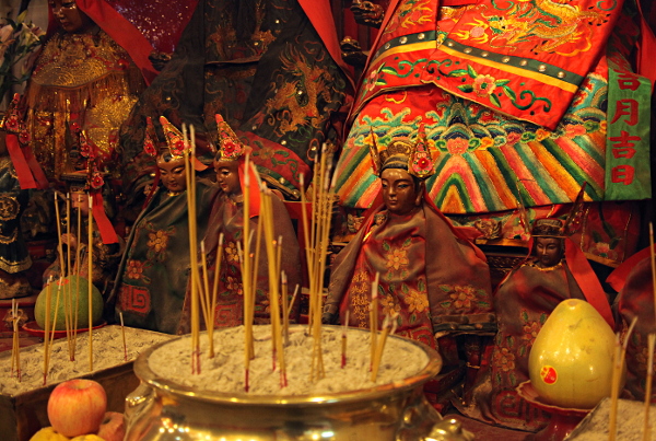 Hong Kong - Man Mo Temple Idol Family