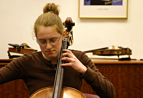 In Concert - Cellist