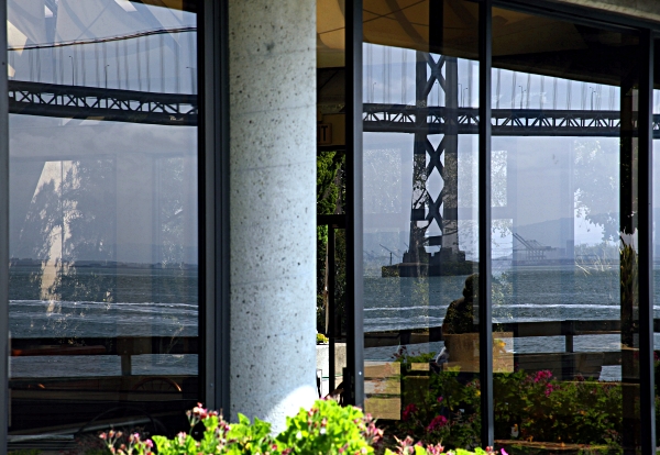 August in the US - Bay Bridge from Pier 1