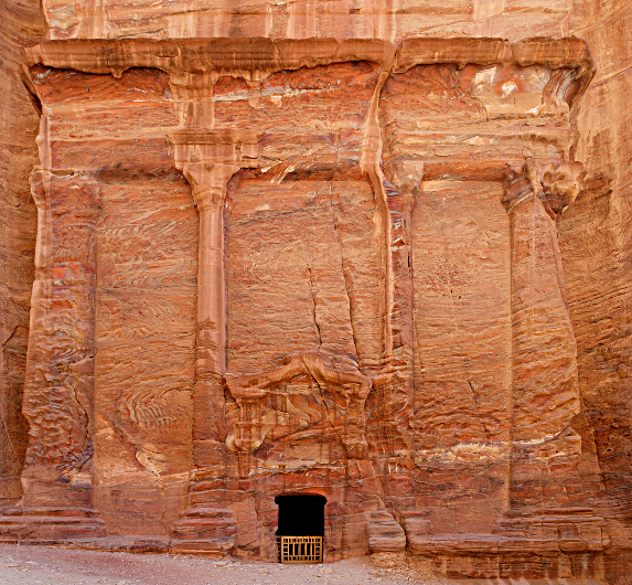 Petra - Next door to the Treasury