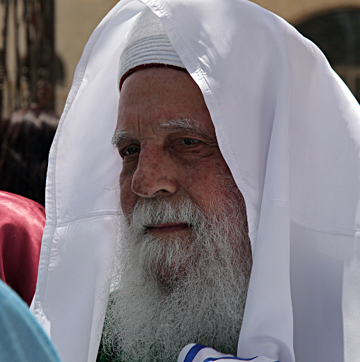 Samaritan, Shomronim, Passover Sacrifice - The Cohen Gadol Arriving