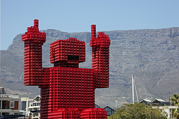 Cape Town - Coca Cola Man and the Table Mountain