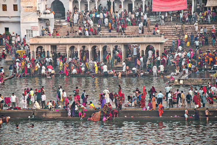 India 2014 - Ritual Immersion, Pushkar Lake