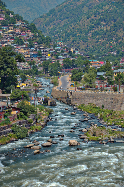 India 2015 - Beas River at Kulu