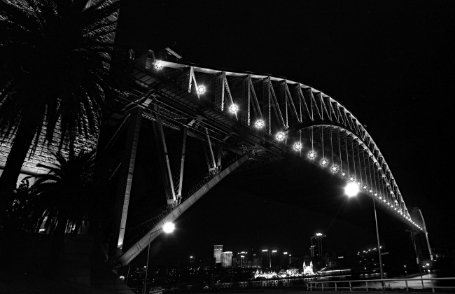 Sydney Harbour Bridge, completed in 1932