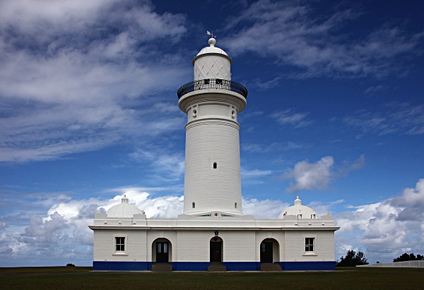 Sydney's Coast surrounded by Water - The Macquarie Lighthouse