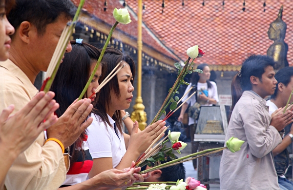 Worship in Thailand - Phrathat Doi Suthep Temple, Chiang Mai
