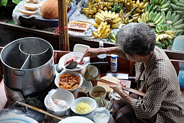 Thailand - Preparing Your Meal