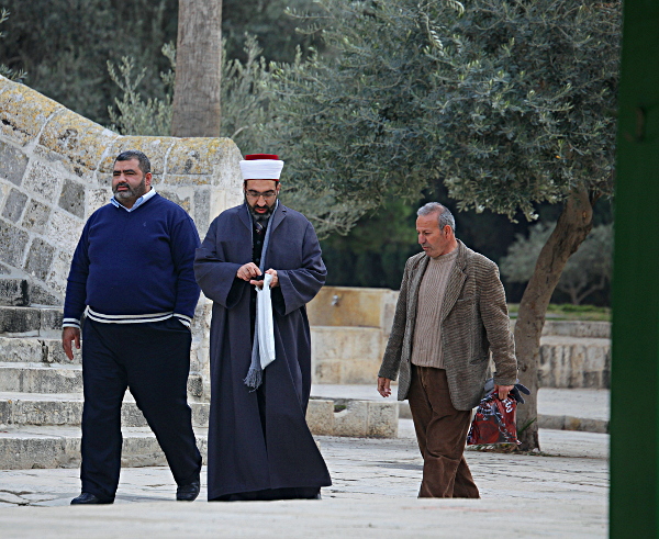 Har haBayit - The 'hevreh' on the West Side